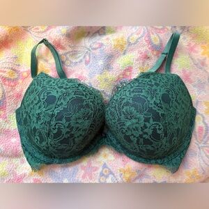 Victoria's Secret Green Lace bra